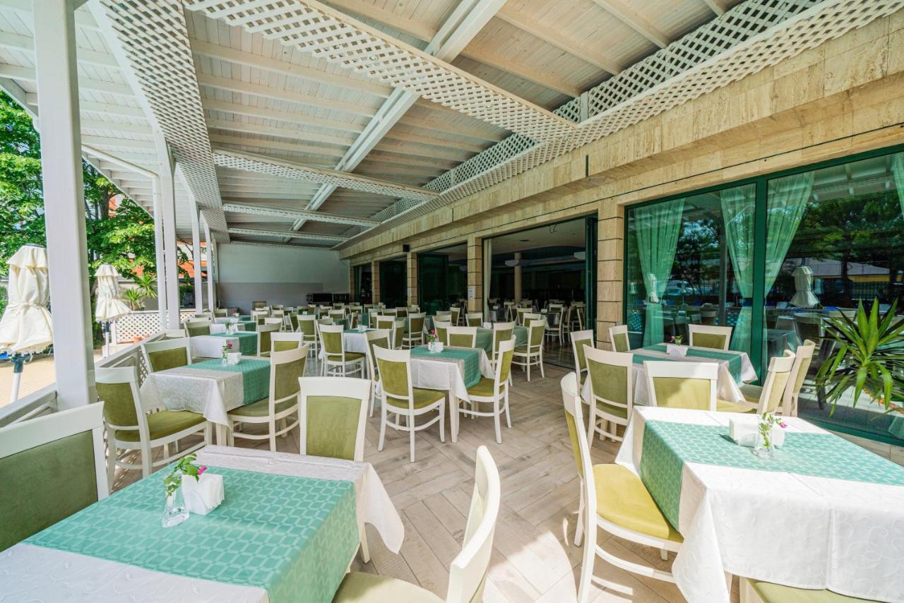 Perla Plaza Hotel Primorsko Exterior photo