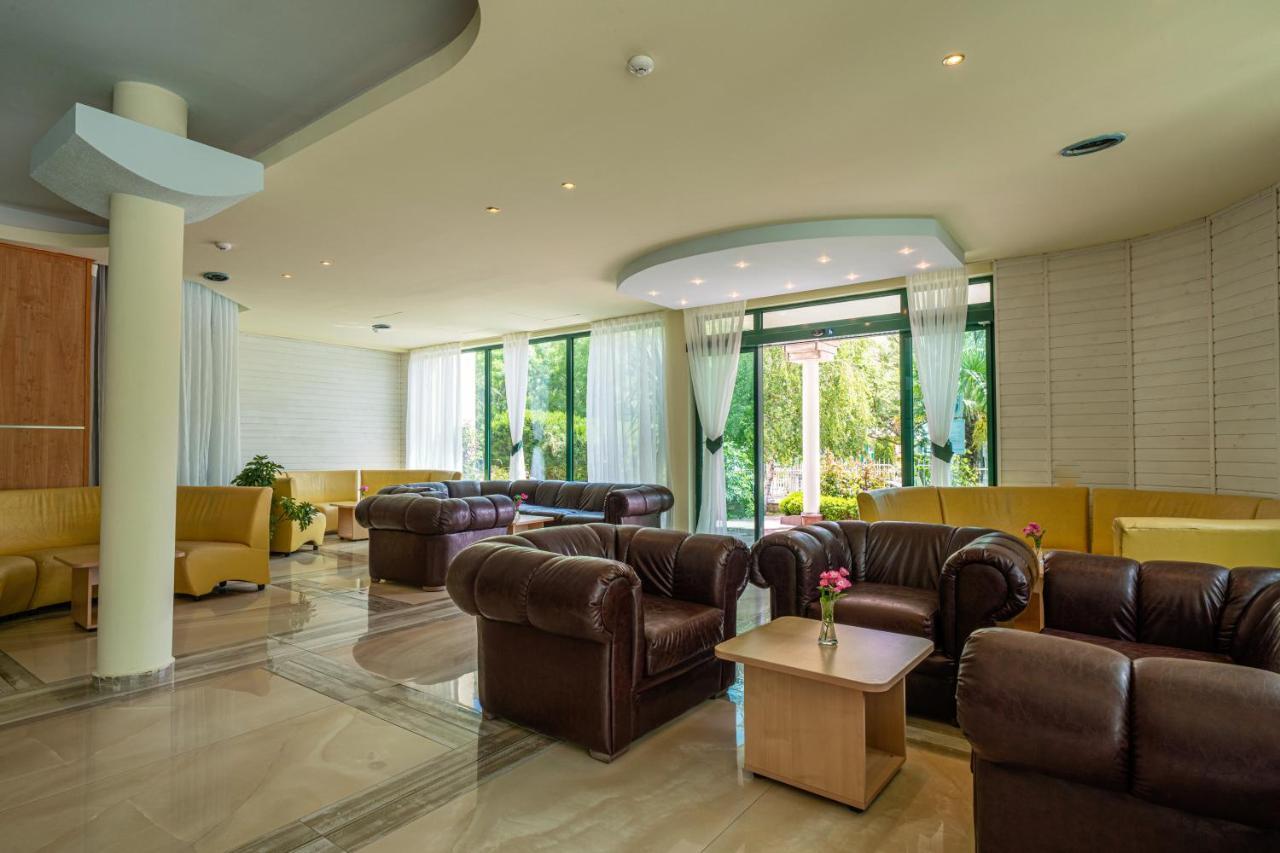 Perla Plaza Hotel Primorsko Exterior photo