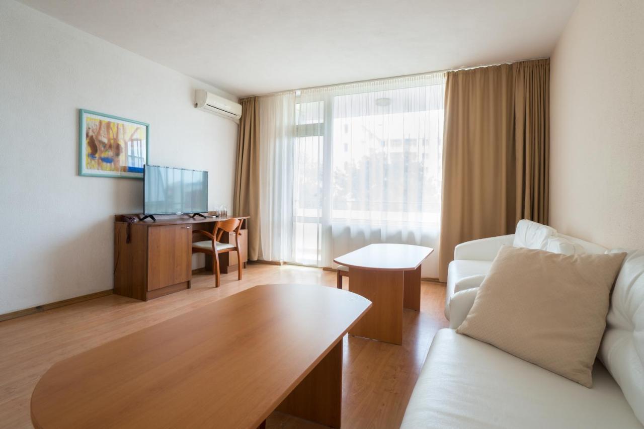 Perla Plaza Hotel Primorsko Exterior photo