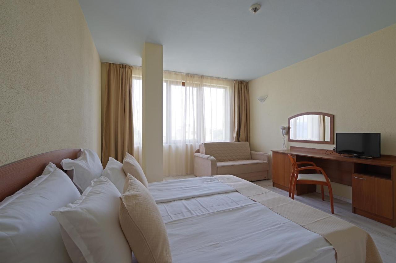 Perla Plaza Hotel Primorsko Exterior photo