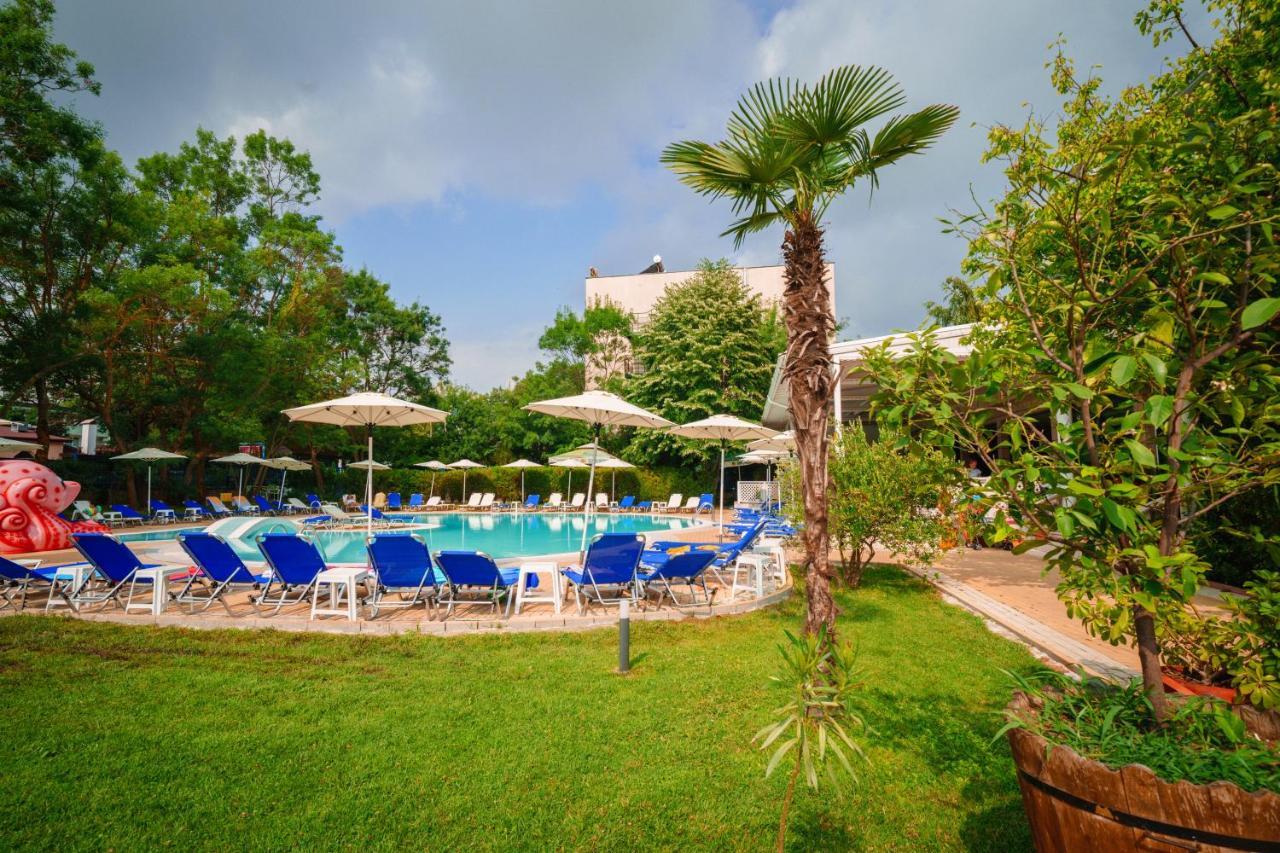 Perla Plaza Hotel Primorsko Exterior photo