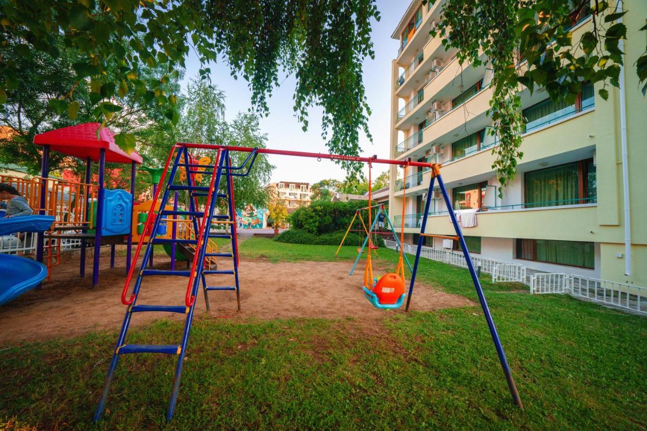 Perla Plaza Hotel Primorsko Exterior photo